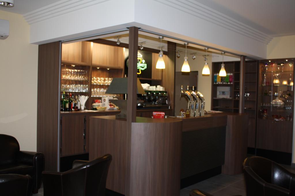 Logis Hotel- Restaurant La Renaissance Baccarat Exteriör bild