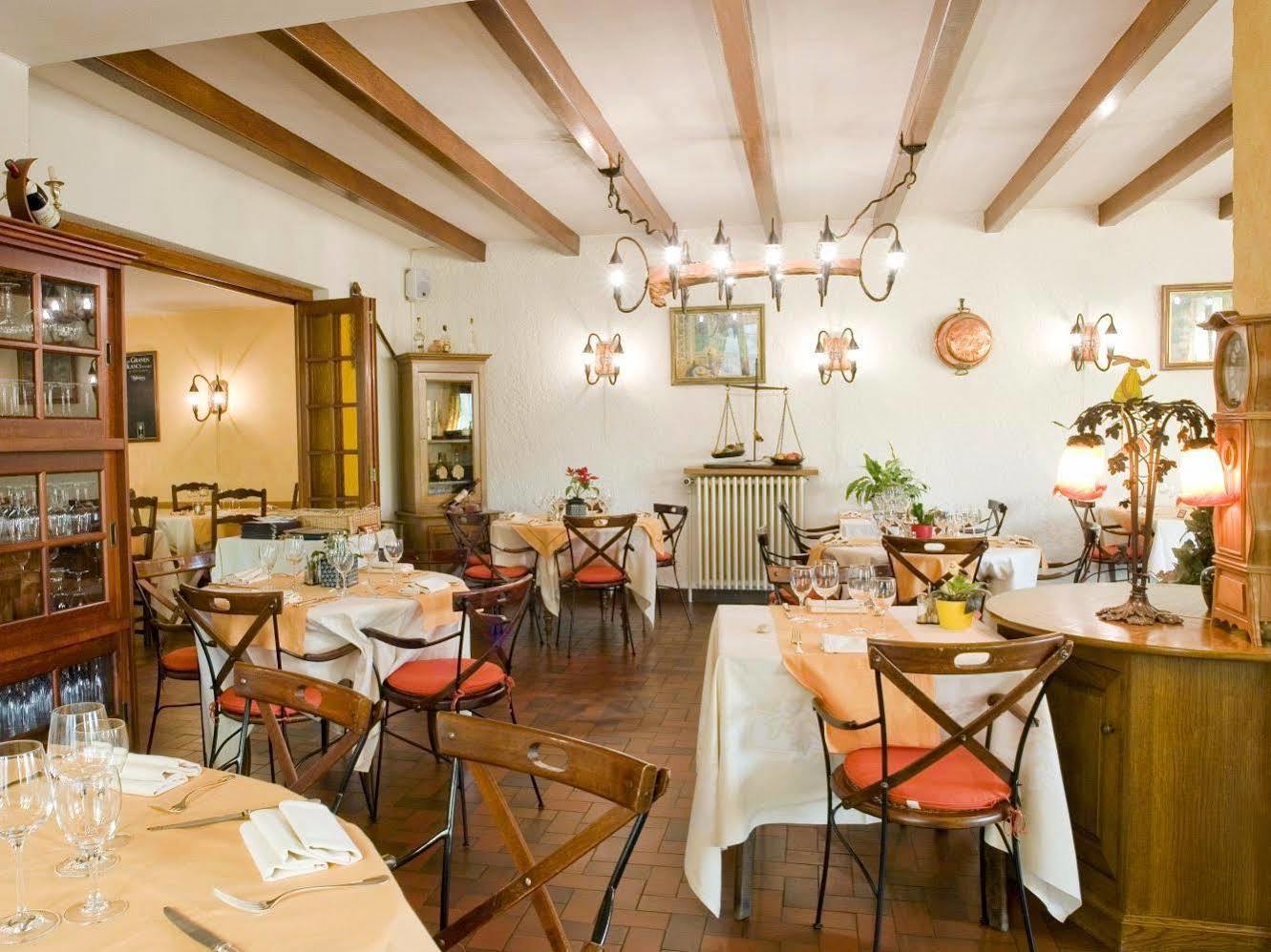 Logis Hotel- Restaurant La Renaissance Baccarat Exteriör bild